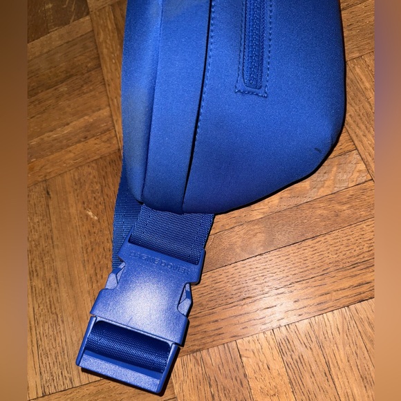 Dagne Dover Ace Fanny pack in deep sea blue - Picture 7 of 15